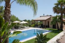 Próxima parada, Corbera: Casa Rural Raïm de Pastor