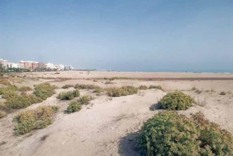 Puerto de Sagunto Beach