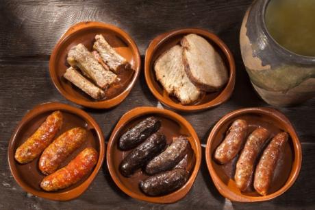 Sabor y tradición en la XXV Muestra de Embutido Artesano de Requena