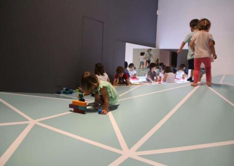 Bebés en el Centre del Carme: Espai de Telles