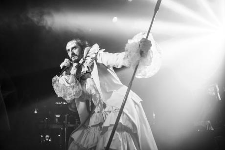 Teatro: Asier Etxeandia y Enrico Barbaro presentan "La transfiguración del mastodonte"