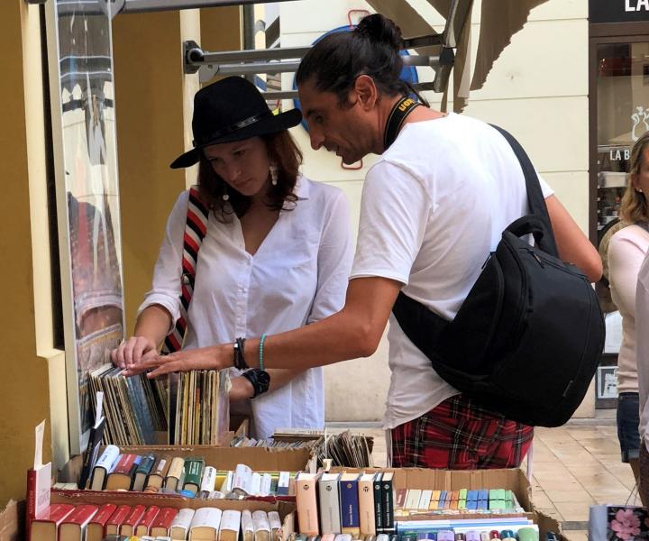 El Fabuloso Antique Market de València
