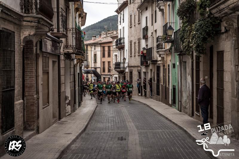Pujada a la Nevera Atzeneta del Maestrat
